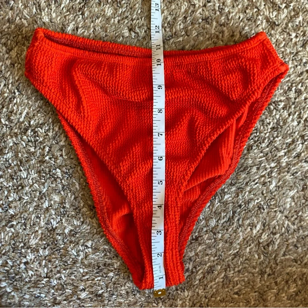 Good American Crinkle Textured Bikini Red Size 1/2 - Picture 7 of 11